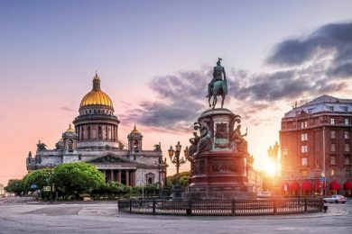 Individual Tours and Excursions in St. Petersburg, Russia: Discover the City Your Way