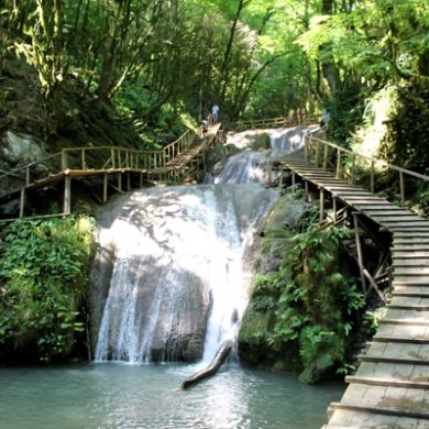 Как добраться до 33 водопадов из Адлера