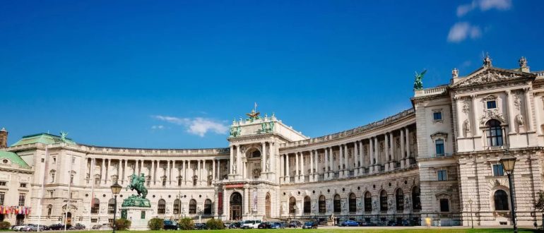 Почему Вена — это не только оперные ложи и торт «Захер»