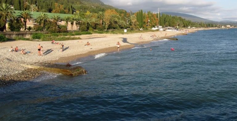 Россияне назвали ТОП-3 детских курорта Абхазии