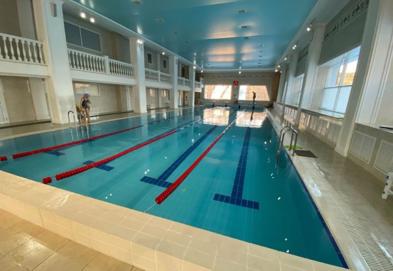 Как найти информацию о бассейнах в Красноярске на официальных сайтах: советы и рекомендации